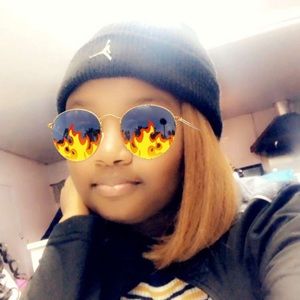 Meet your Posher, Bria